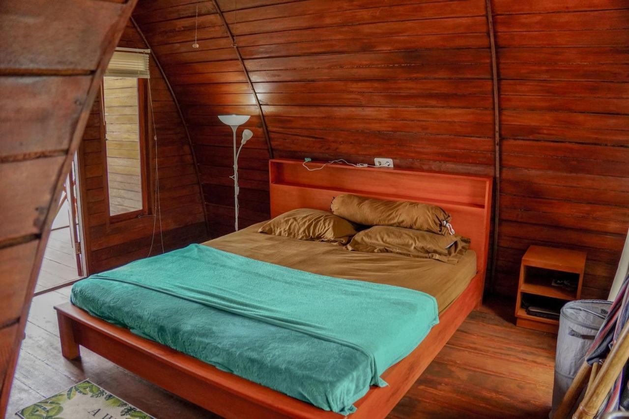 Momos Surf Shack Hotel Salul Exterior photo